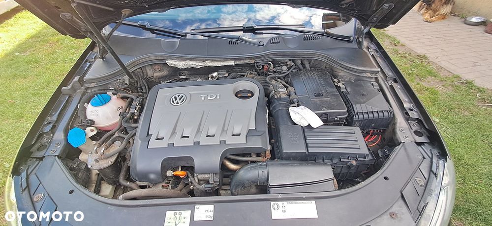 Volkswagen Passat 2.0 TDI Highline - 22