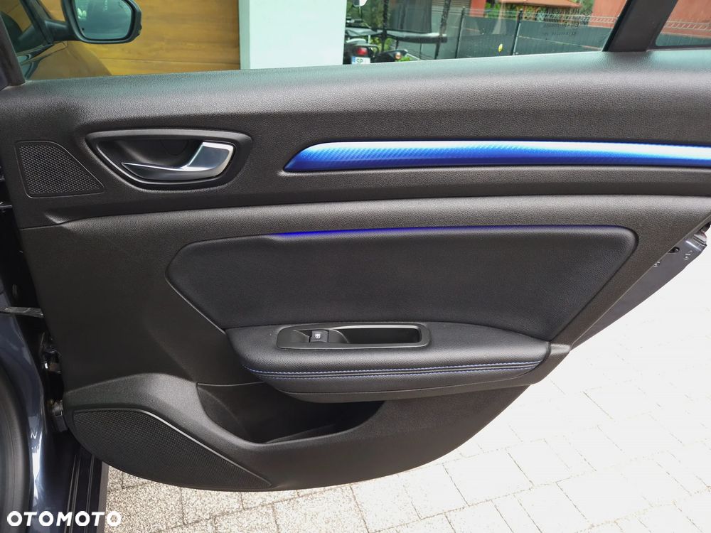 Renault Megane TCe 160 GPF GT LINE - 28