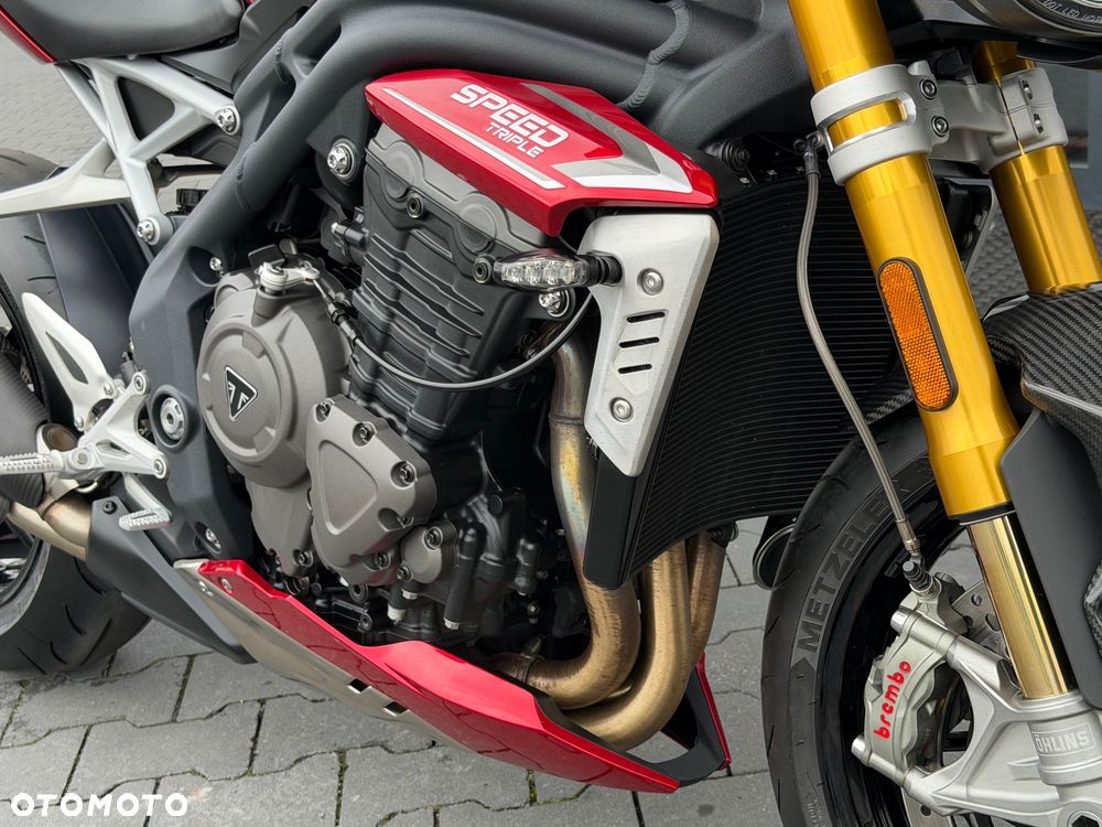 Triumph Speed Triple - 18