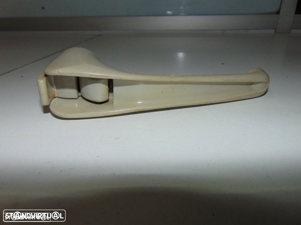 Antigo Citroen - puxador de porta - 2