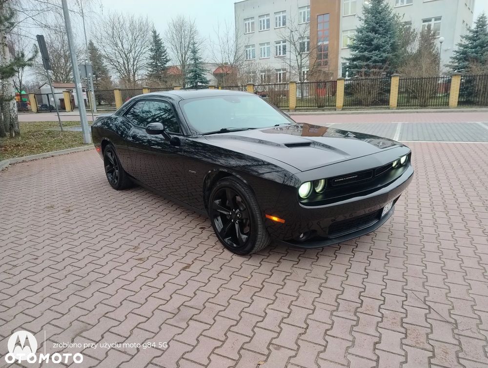 Dodge Challenger - 8