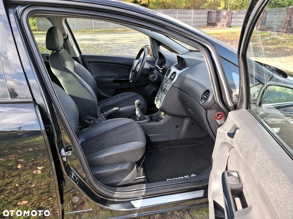 Opel Corsa 1.4 16V 150 Jahre - 7