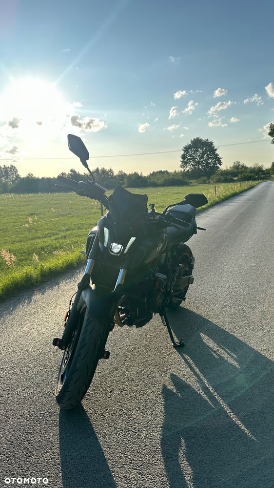 Yamaha MT - 12