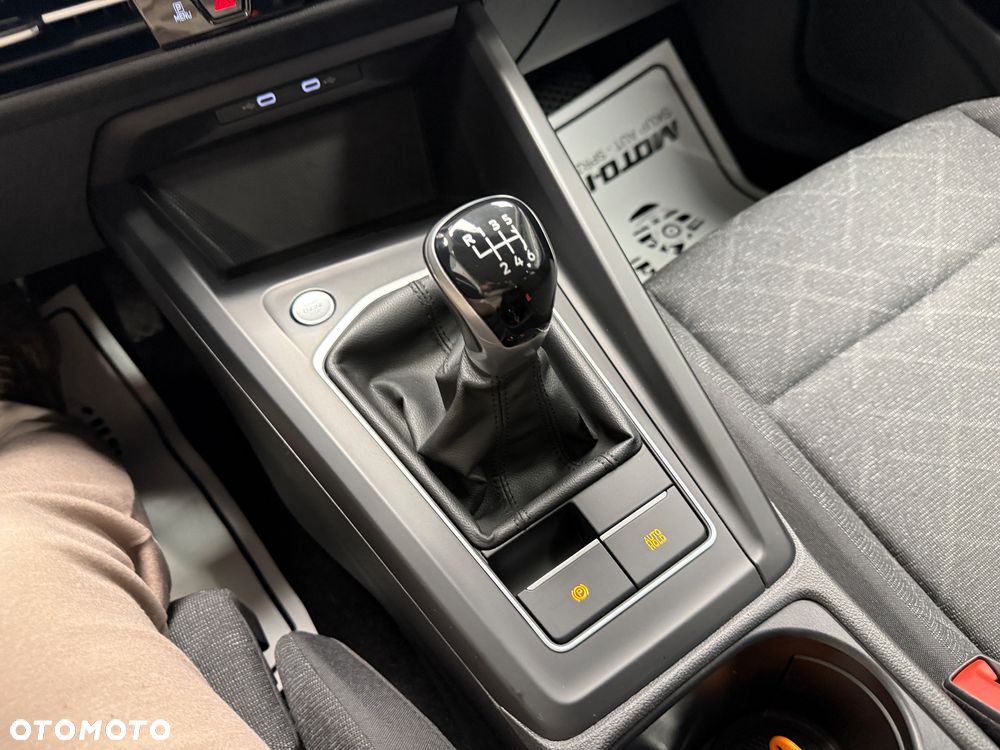 Volkswagen Golf - 14