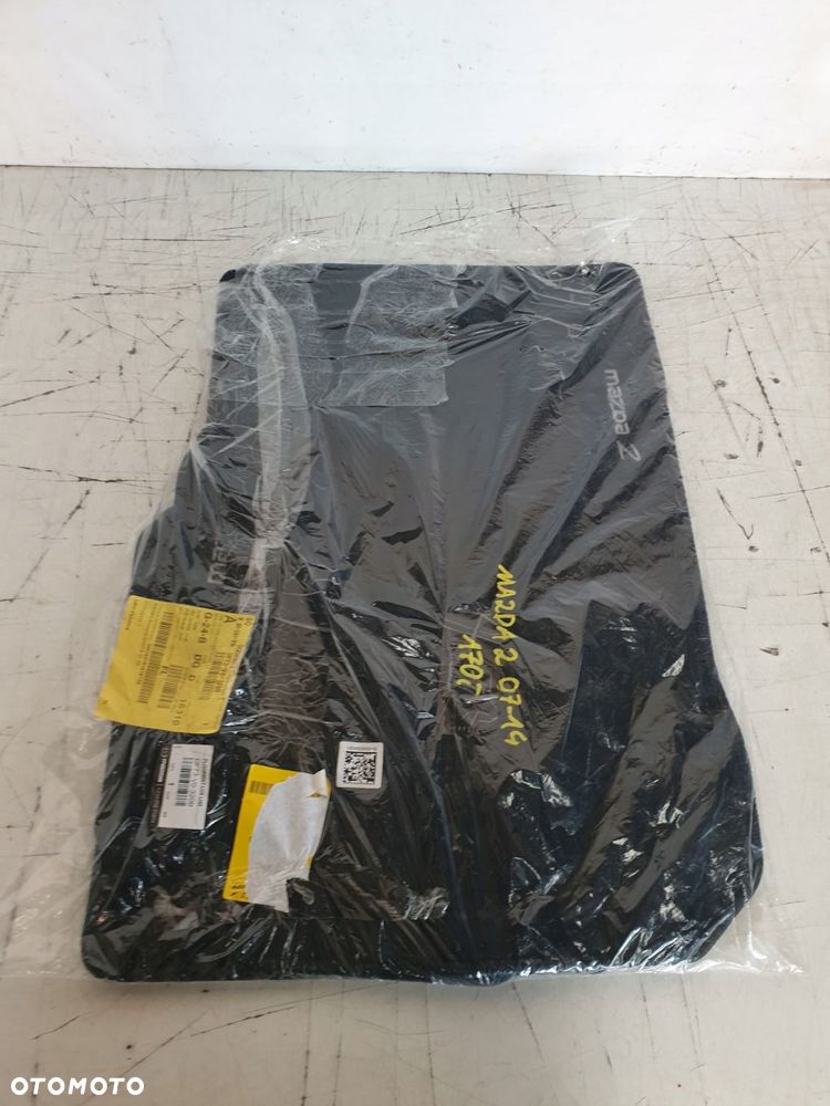 dywaniki welurowe wycieraczka mazda 2 07-17 - 7