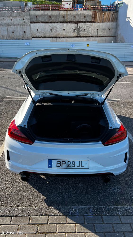 VW Scirocco 2.0 TSI BlueMotion DSG - 10