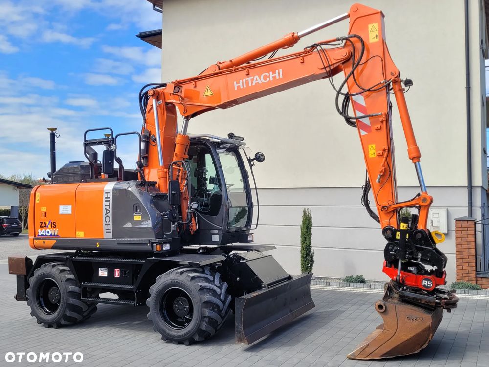 Hitachi ZX 140W / ROTOTILT ze szczypcami / system GPS 3D LEICA / - 4