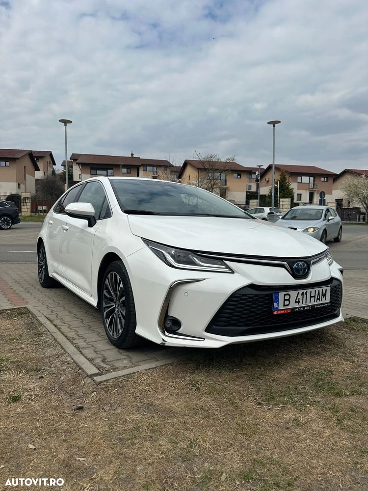 Toyota Corolla 1.8 HSD Business - 3