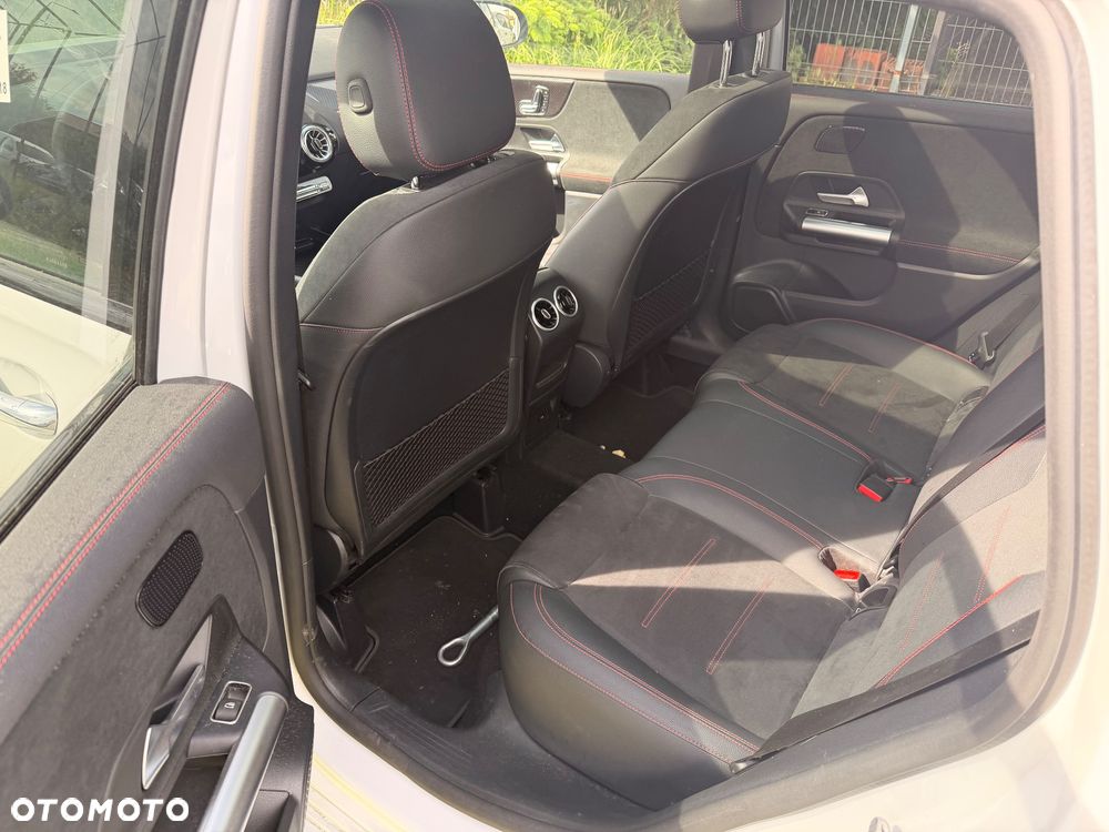 Mercedes-Benz Klasa B 180 d AMG Line 8G-DCT - 10