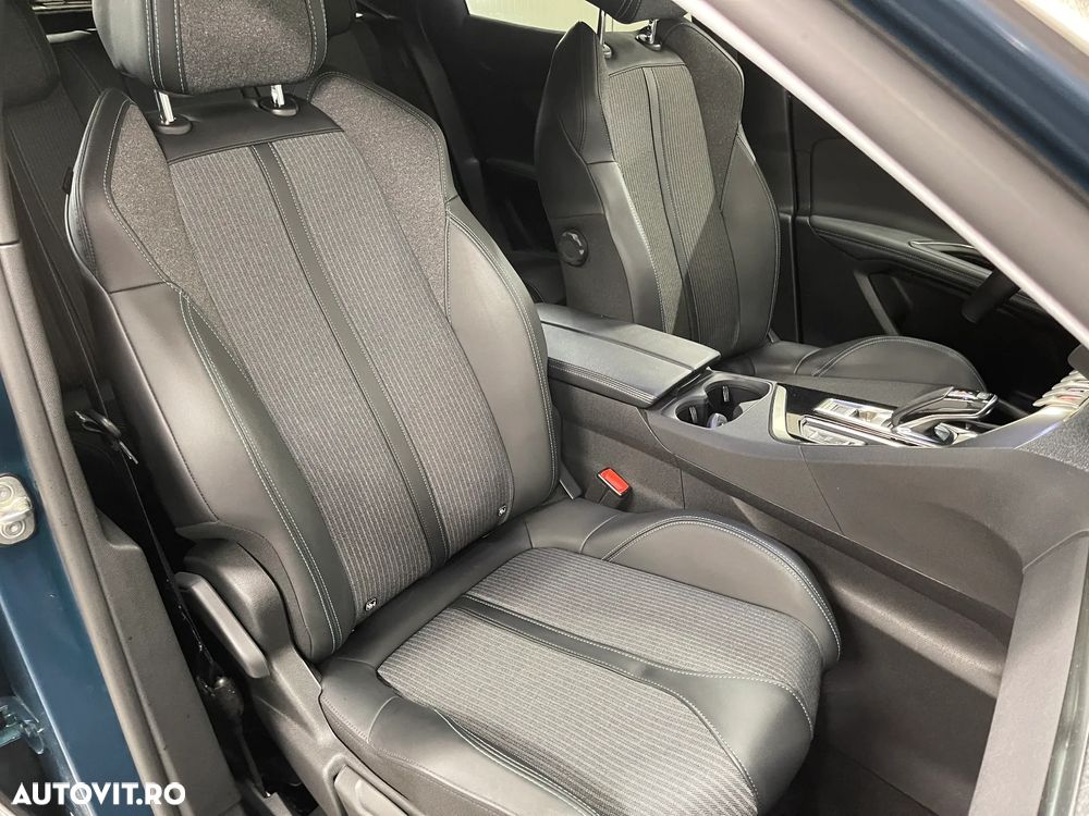 Peugeot 3008 Hybrid 225 e-EAT8 Allure Pack - 10