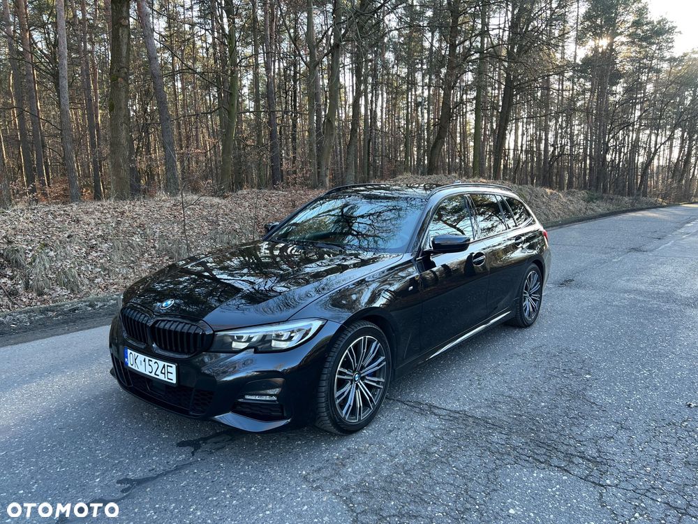 BMW Seria 3 330i xDrive M Sport - 2