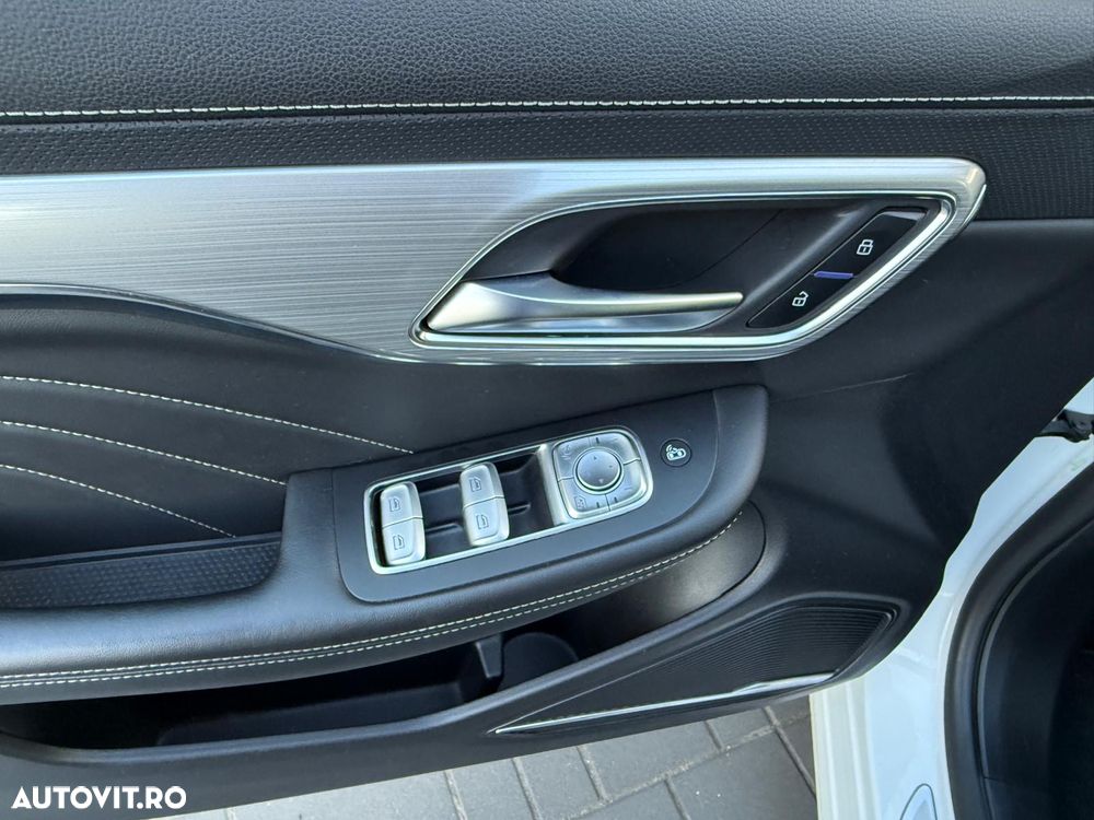 MG Marvel R Luxury - 17