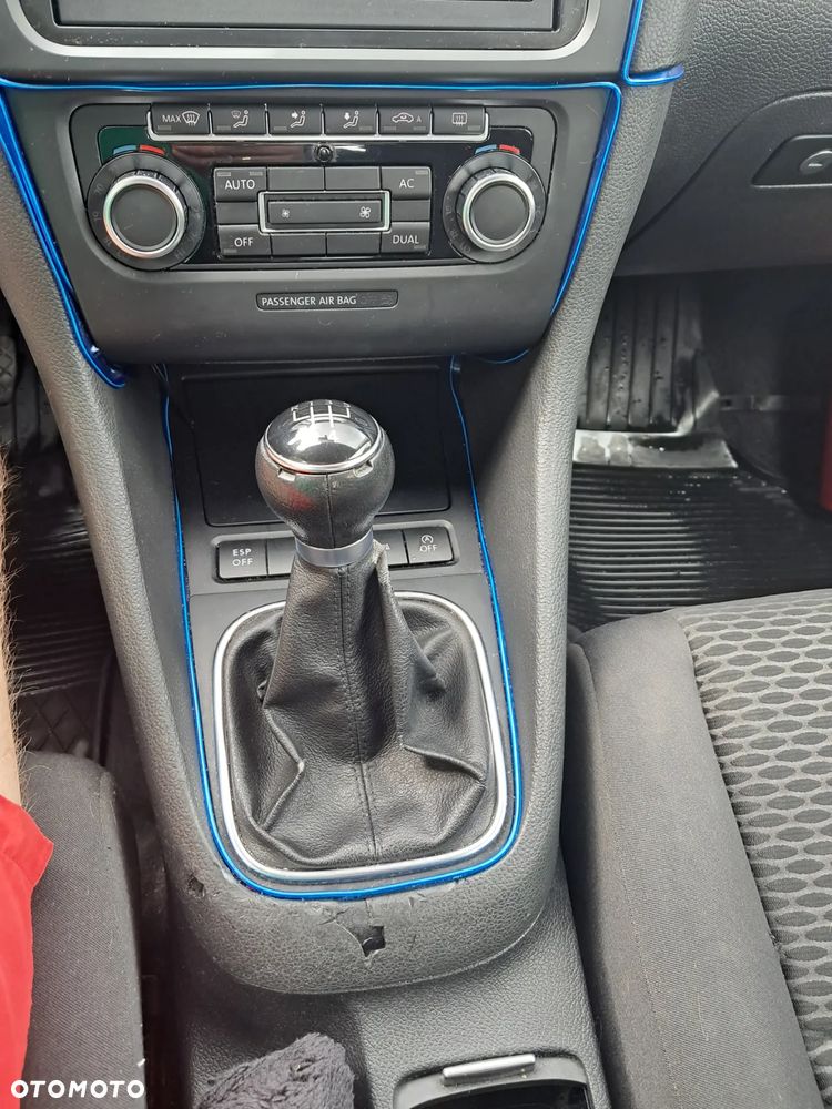 Volkswagen Golf VI 1.6 TDI BlueMot Trendline - 4