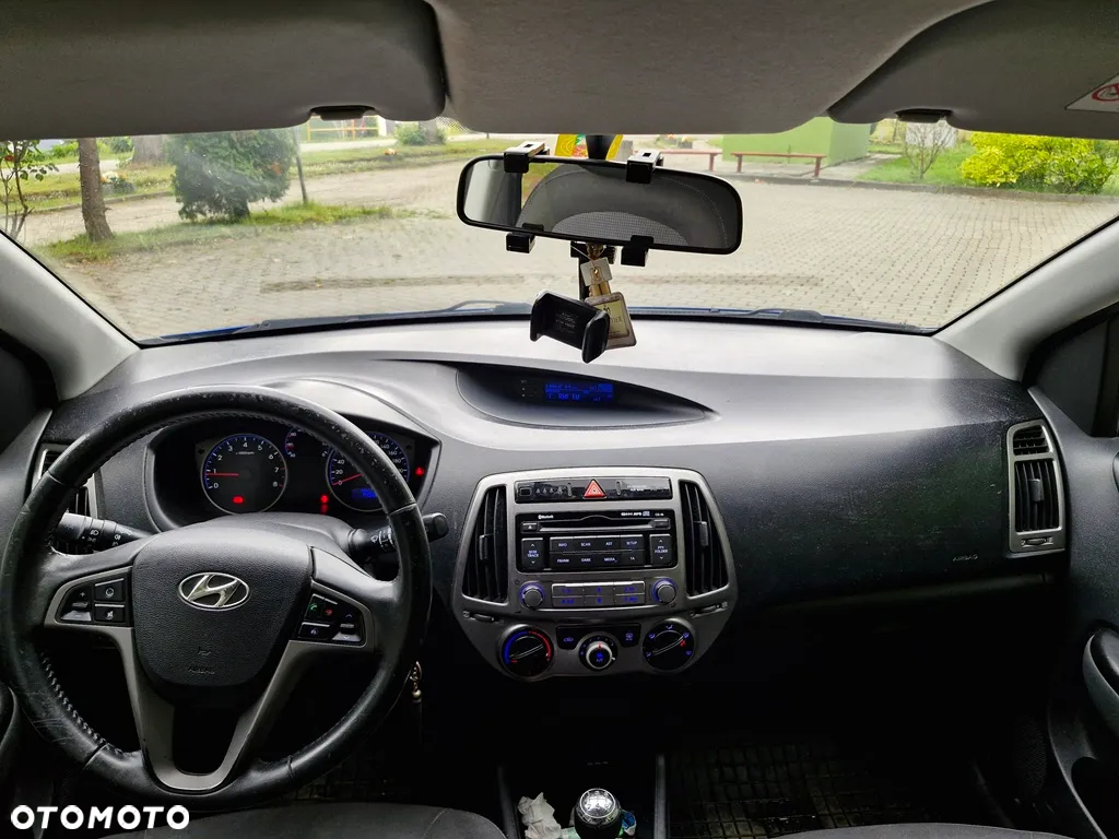 Hyundai i20 - 12