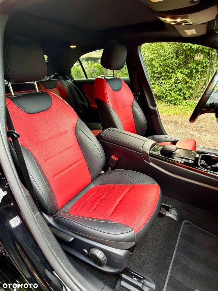 Mercedes-Benz Klasa A 220 4Matic 7G-DCT AMG Line - 14