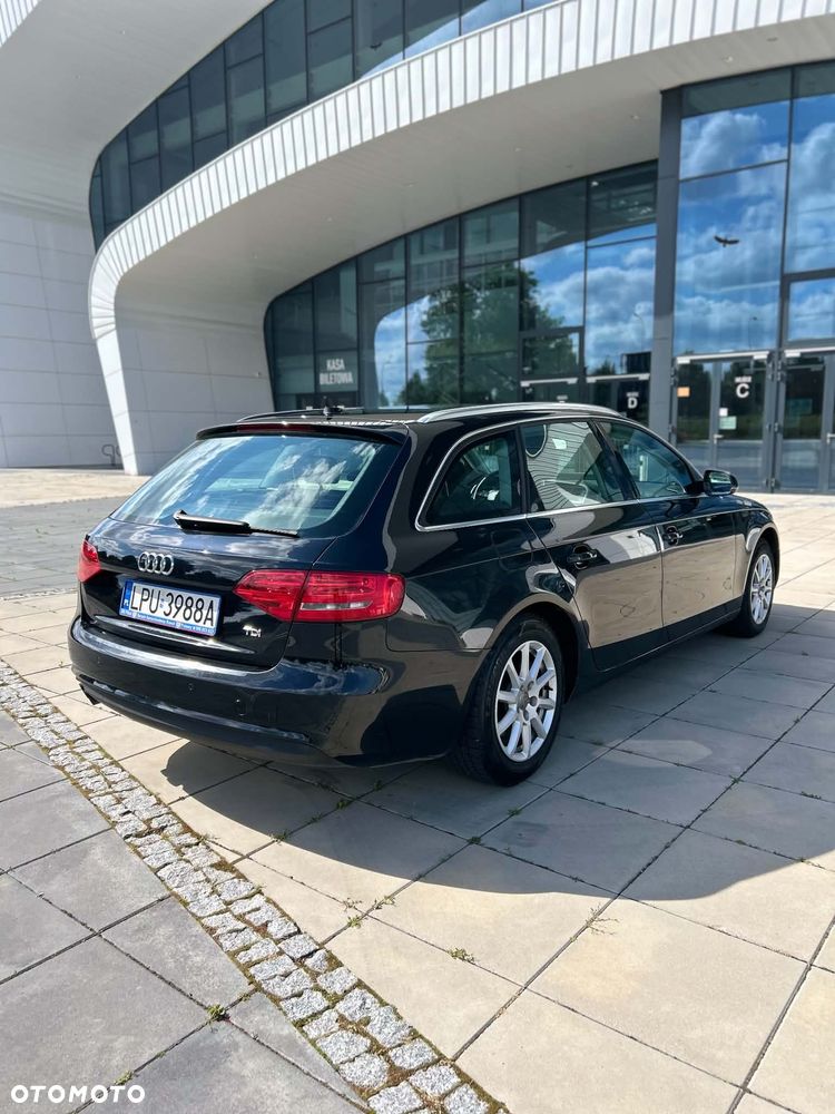 Audi A4 Avant 2.0 TDI - 4