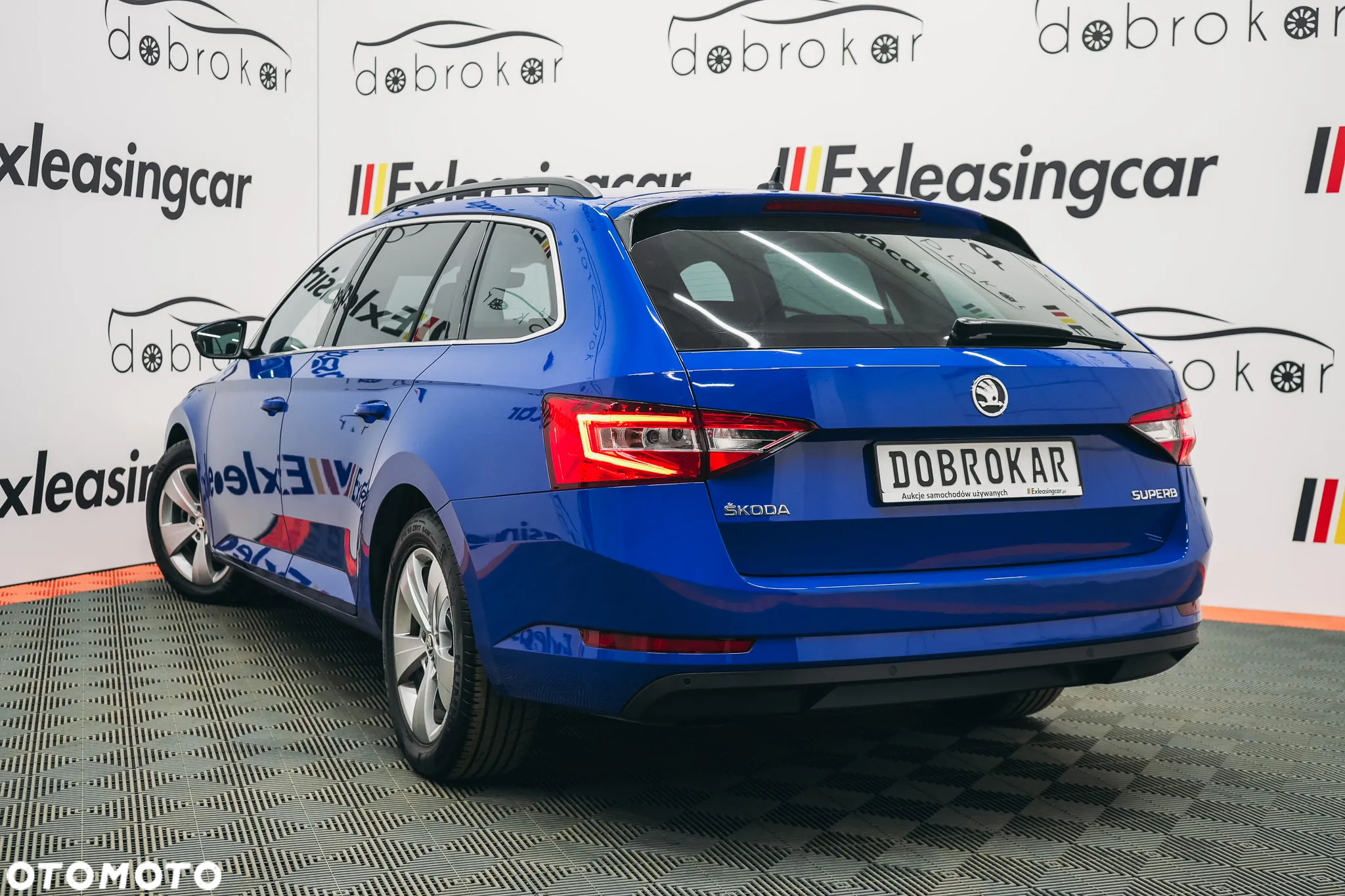 Skoda Superb 2.0 TDI SCR Ambition - 8
