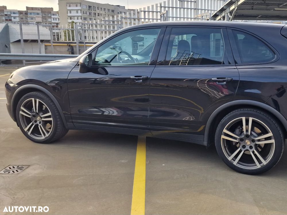 Porsche Cayenne - 12