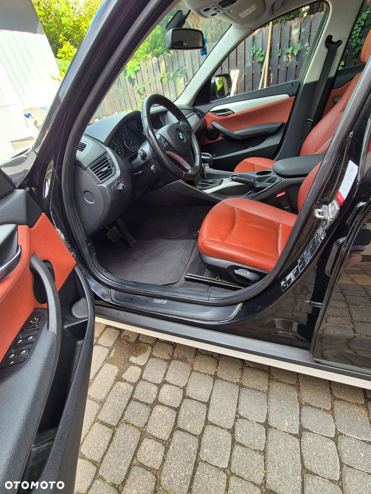 BMW X1 sDrive20d - 11