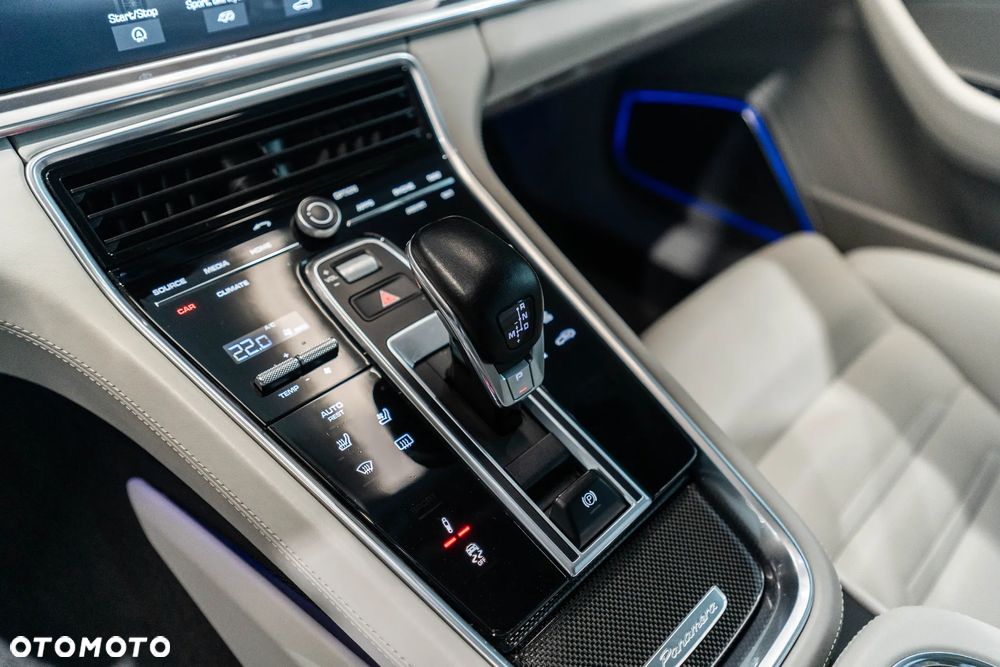 Porsche Panamera Turbo - 29