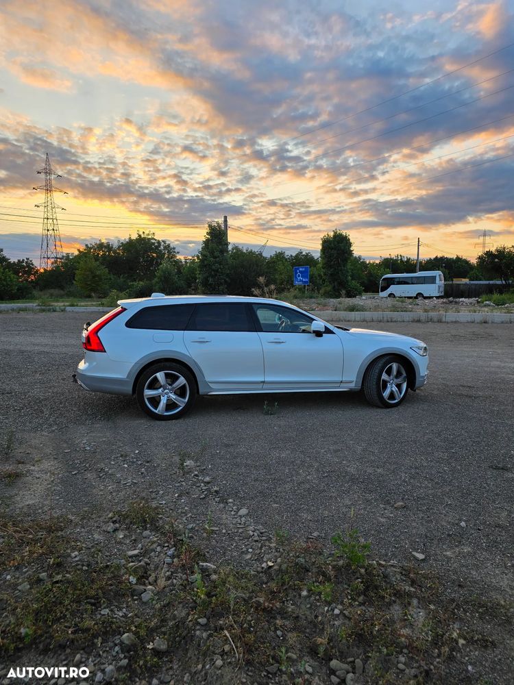 Volvo V90 D5 AWD Geartronic Ocean Race - 13