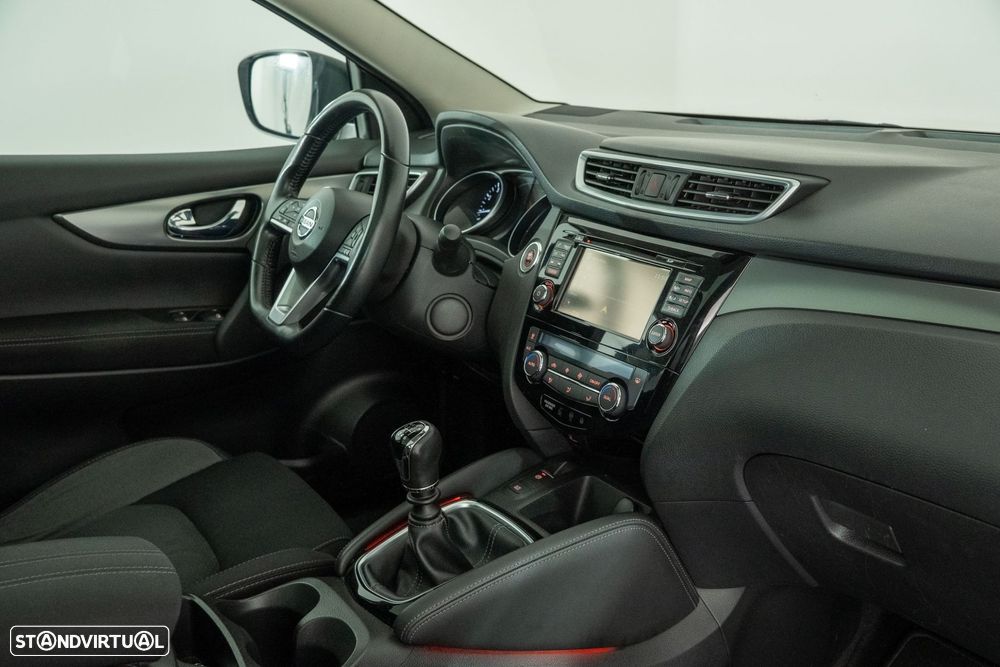 Nissan Qashqai 1.2 DIG-T N-Connecta - 37