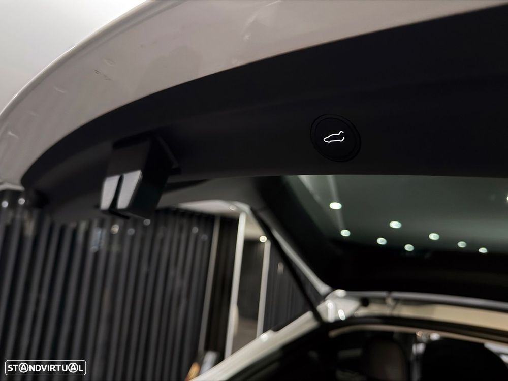Tesla Model Y Standard - 39