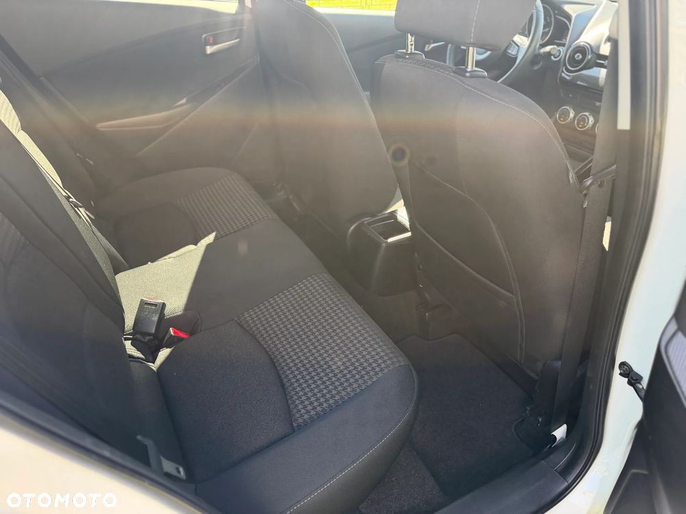 Mazda 2 - 7