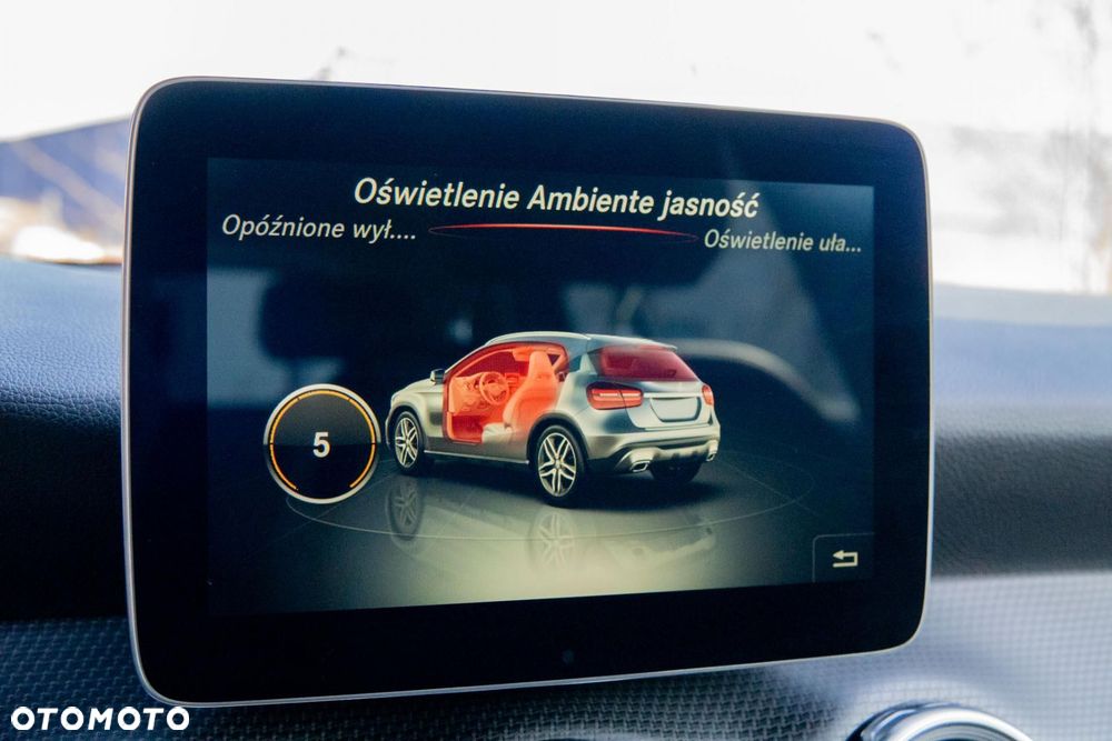 Mercedes-Benz GLA 220 4-Matic - 19