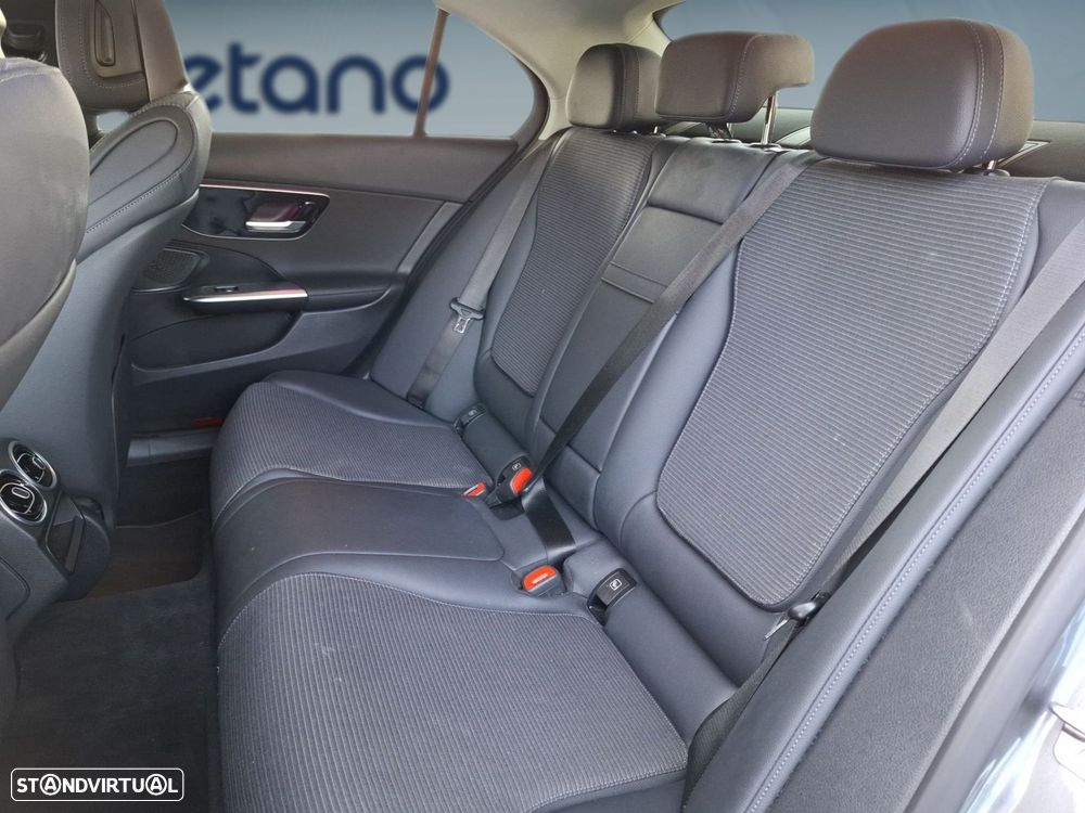 Mercedes-Benz C 300 de Avantgarde - 14