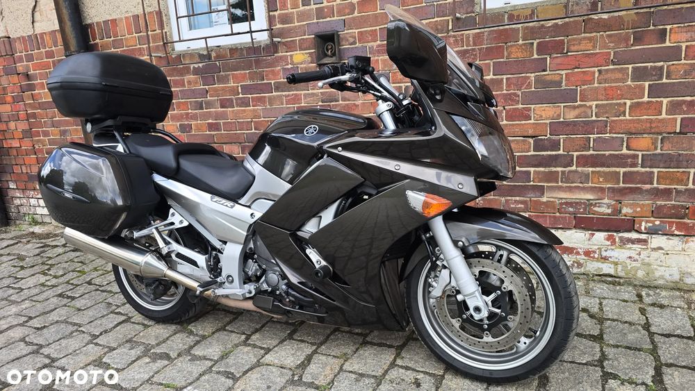 Yamaha FJR - 29