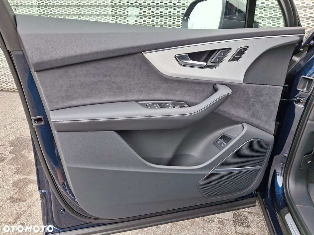 Audi Q7 - 8