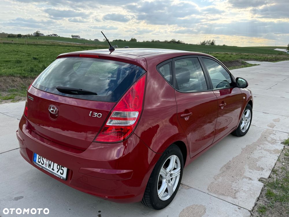 Hyundai i30 1.4 Base - 4