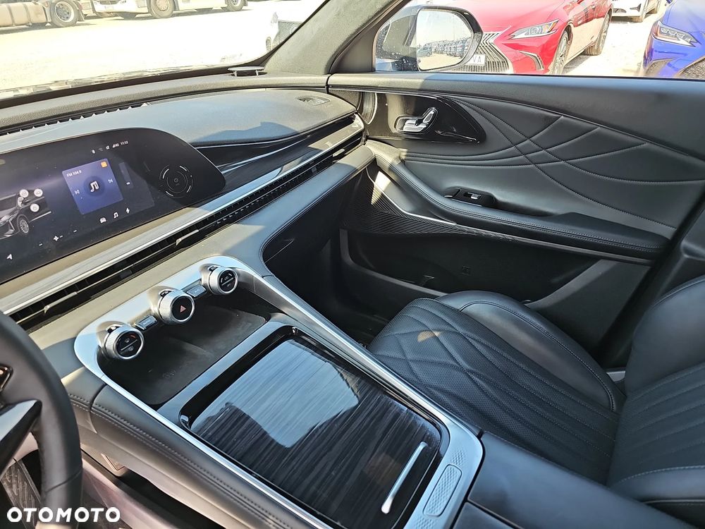 Omoda 9 1.5 Super Hybrid Exclusive AWD - 16