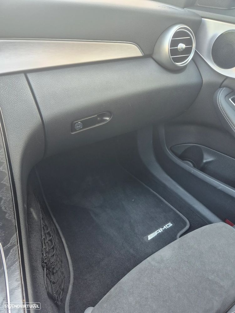 Mercedes-Benz C 300 de AMG Line - 29