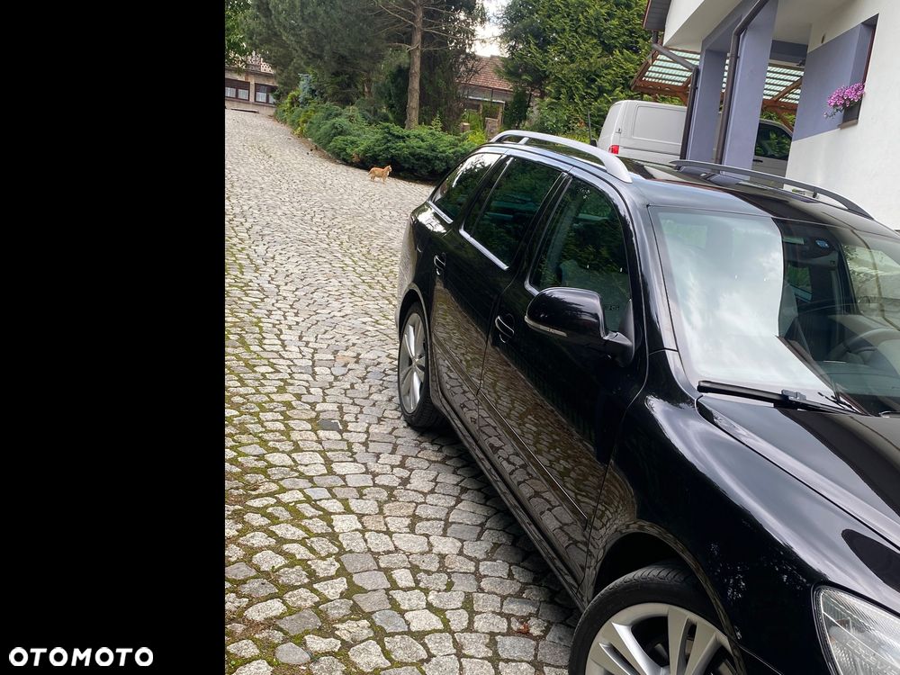 Skoda Octavia 2.0 TDI DPF RS DSG - 5