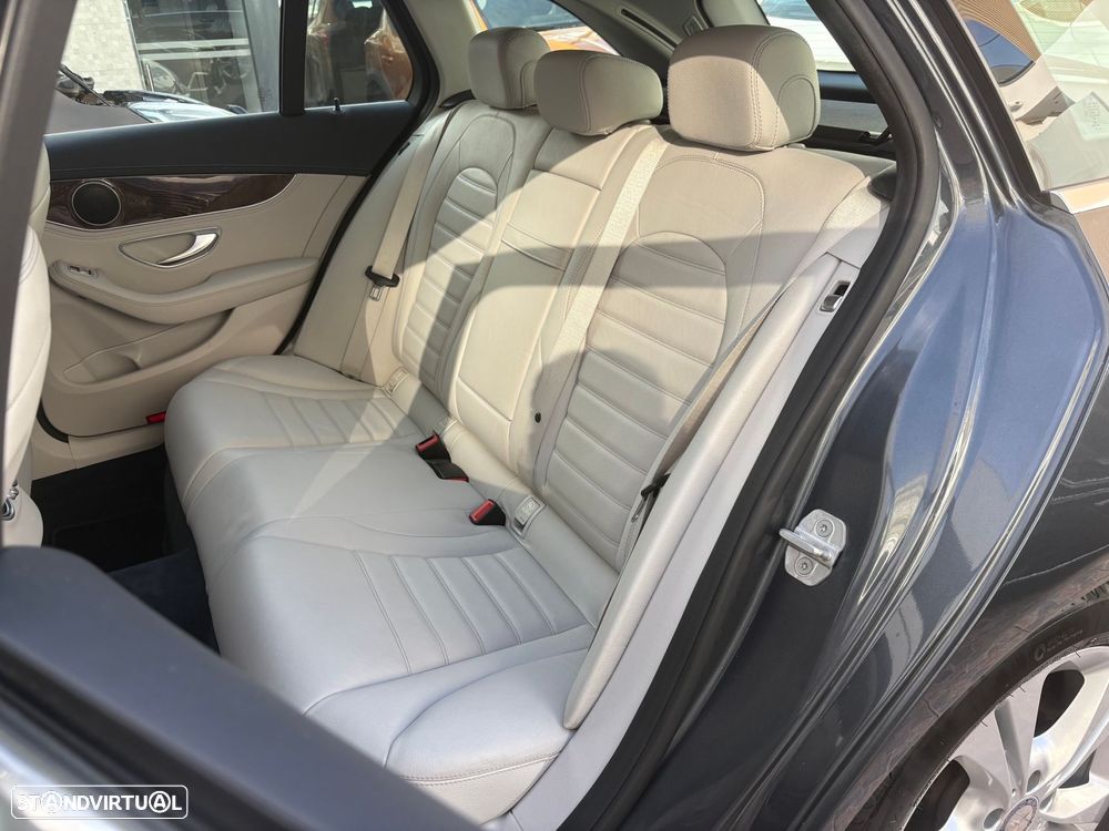 Mercedes-Benz C 300 BlueTEC Hybrid Avantgarde + - 9
