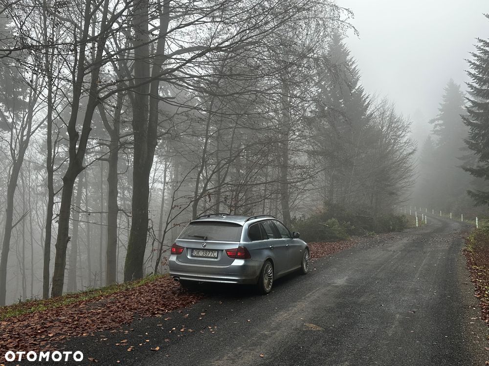 BMW Seria 3 320d xDrive DPF - 8