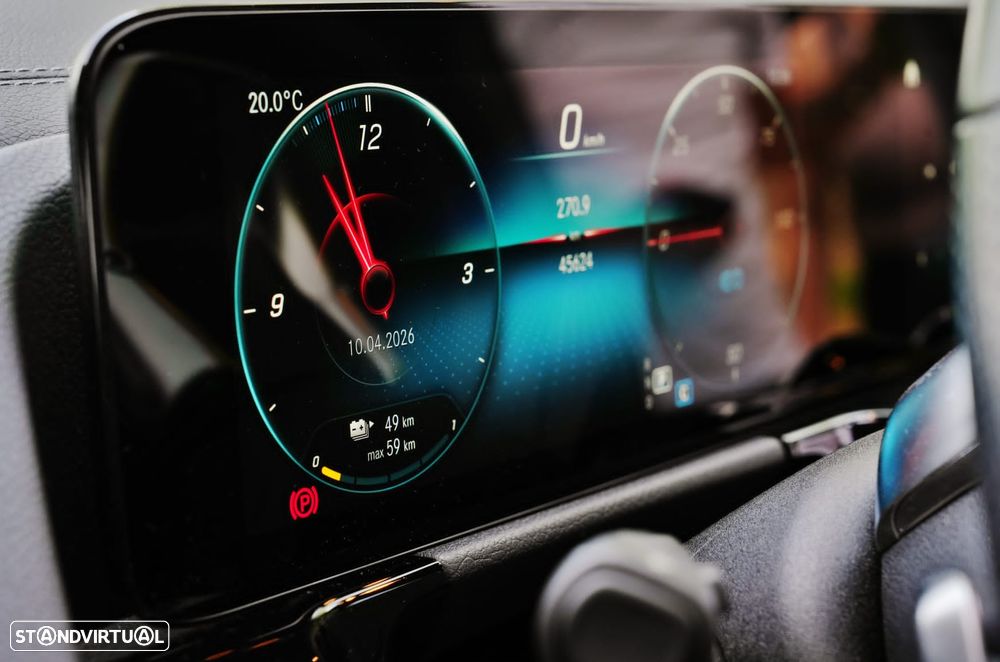 Mercedes-Benz EQA 300 4Matic Electric Art - 6