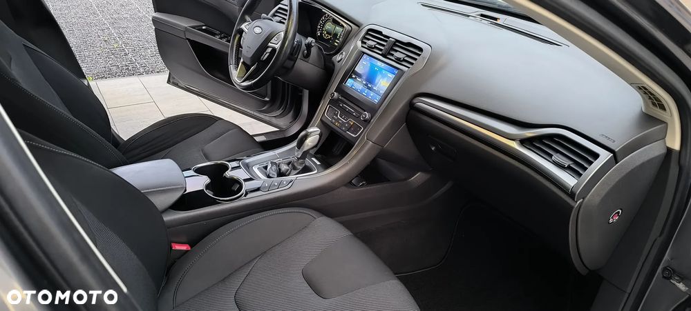 Ford Mondeo 2.0 EcoBlue Titanium - 32