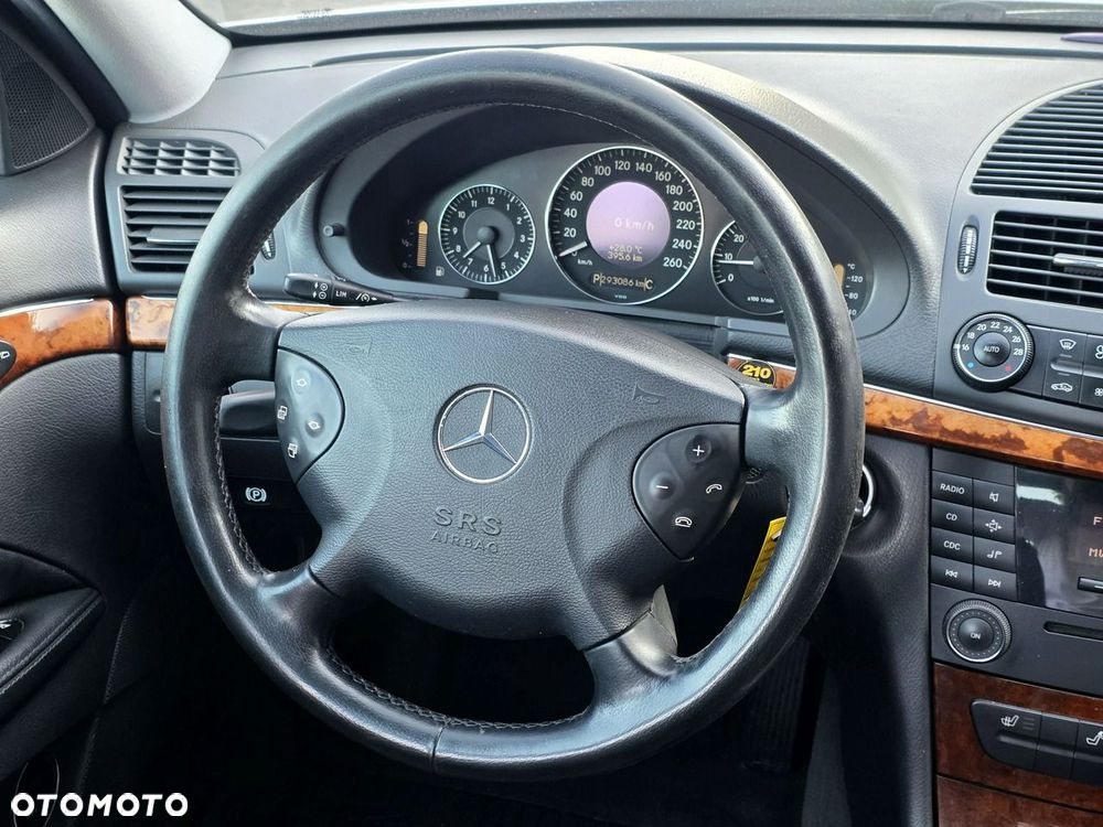 Mercedes-Benz Klasa E 200 Kompressor Automatik Elegance - 17