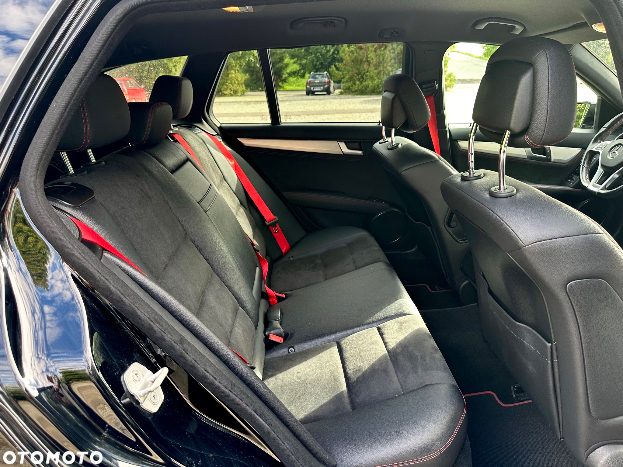 Mercedes-Benz Klasa C 250 T (BlueEFFICIENCY) 7G-TRONIC Avantgarde - 16