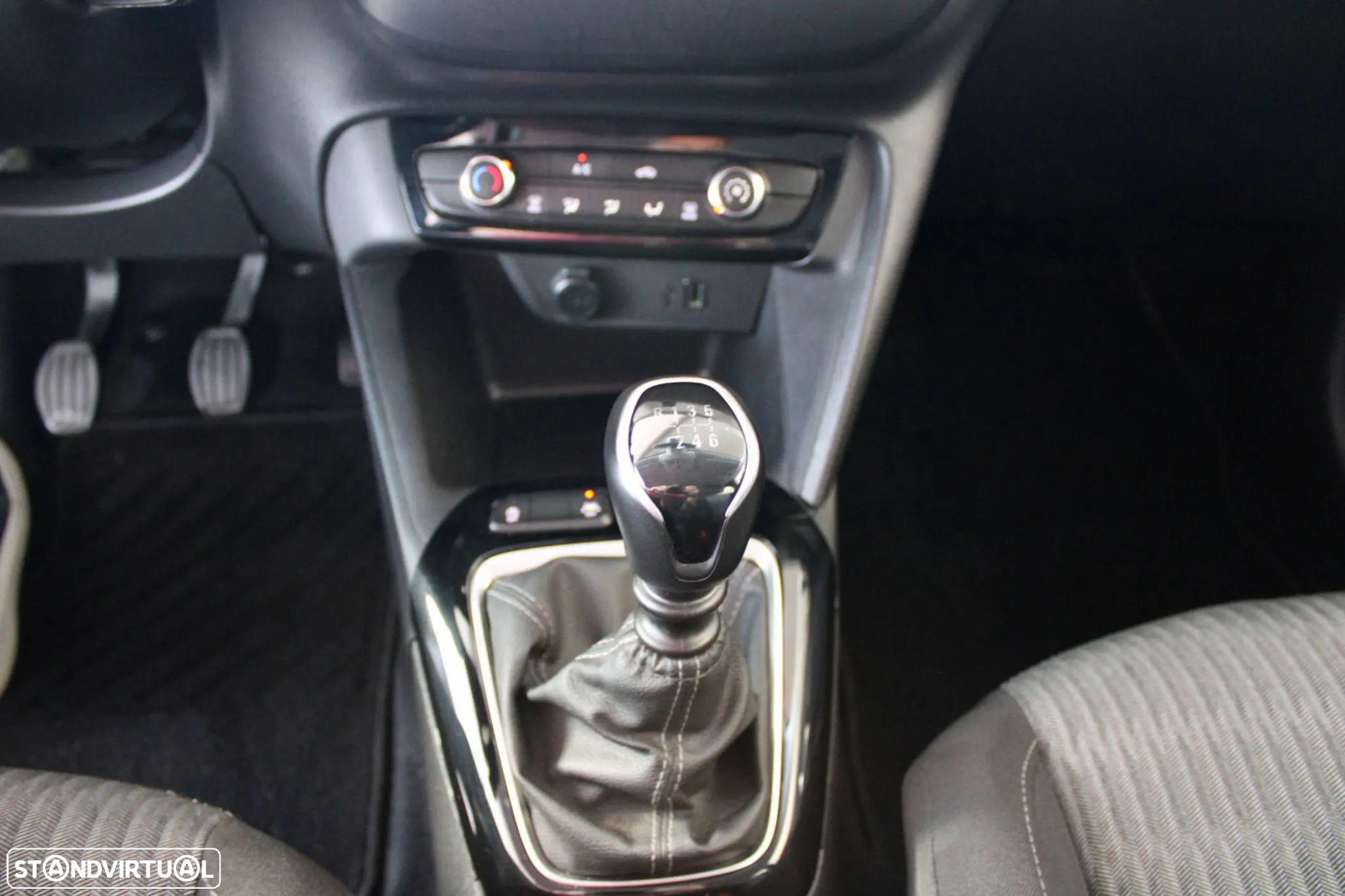 Opel Corsa 1.5 D Business Edition - 13
