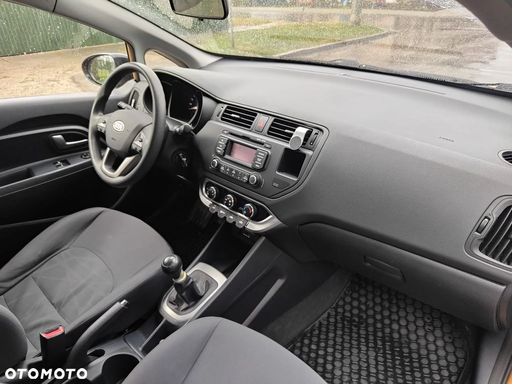 Kia Rio 1.2 Dream-Team Edition - 17
