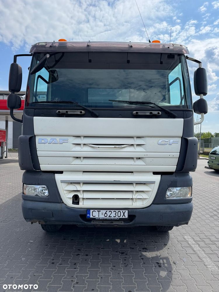 DAF CF - 9