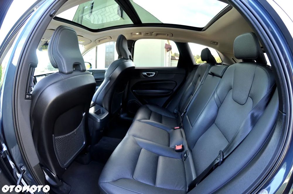 Volvo XC 60 B4 D Geartronic RDesign - 26