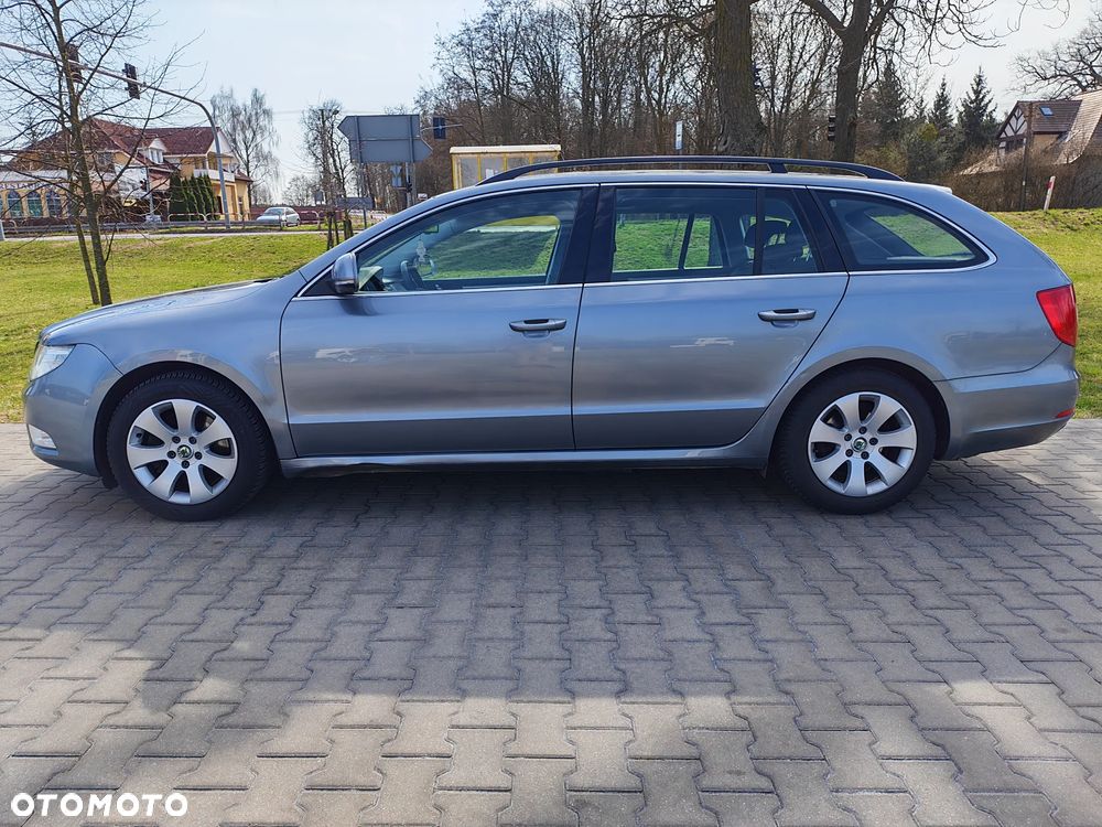 Skoda Superb 1.6 TDI Active Greenline - 11