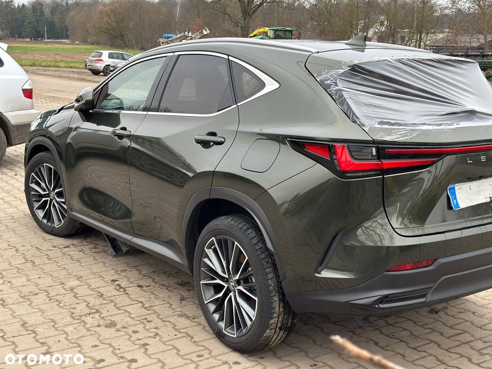 Lexus NX 450h+ E-FOUR - 11
