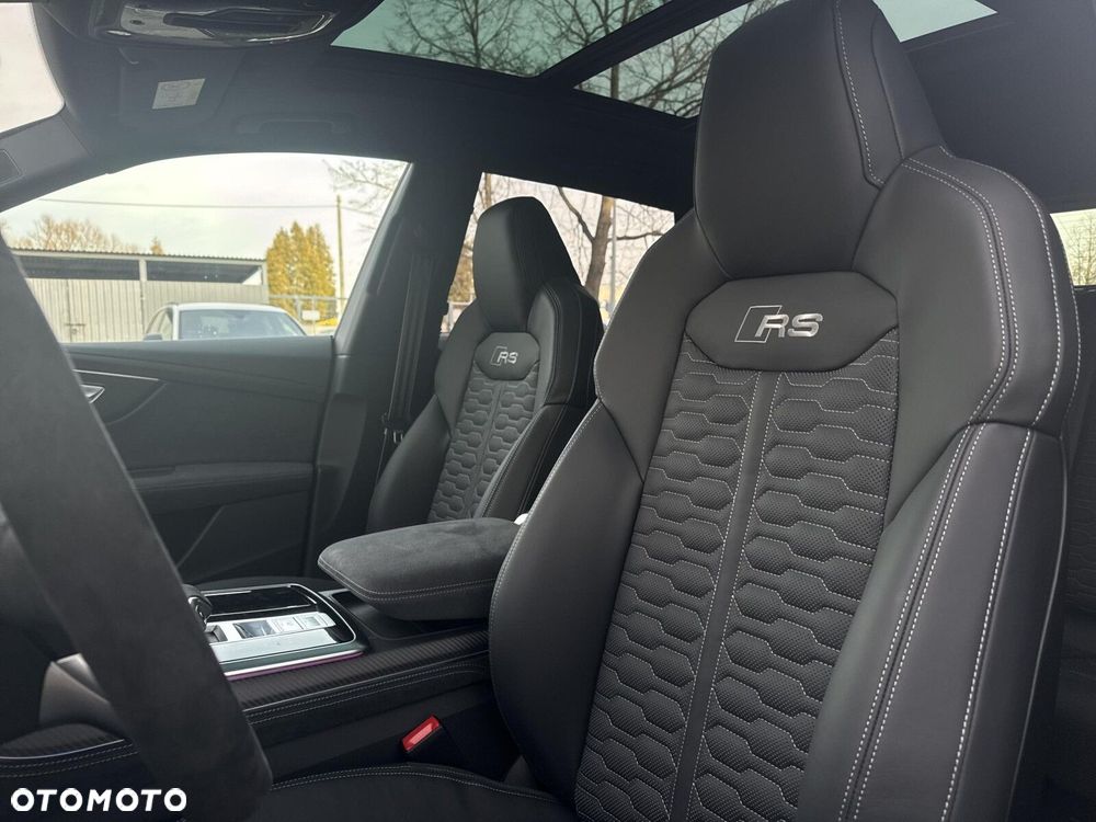 Audi RS Q8 - 12