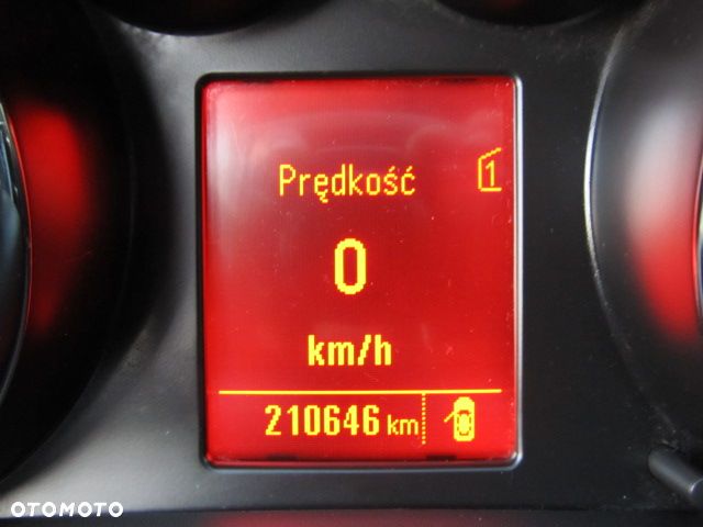 Opel Astra 1.4 T Cosmo - 23
